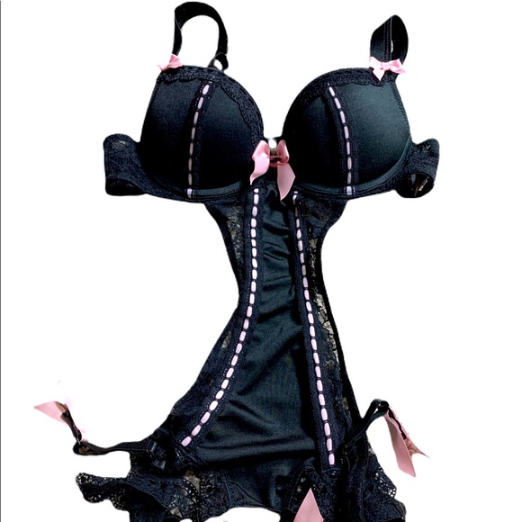 Sexy crotchless lingerie. - Picture 1 of 1